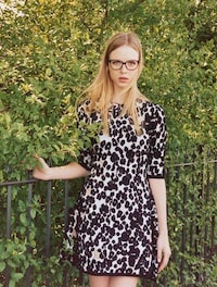 Sun-Drenched 60s Fashion Ads Image 6