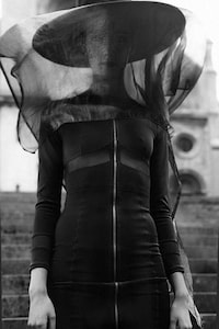 Solemnly Stylish Editorials Image 4