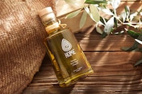 Holistic Oil Branding Image 2