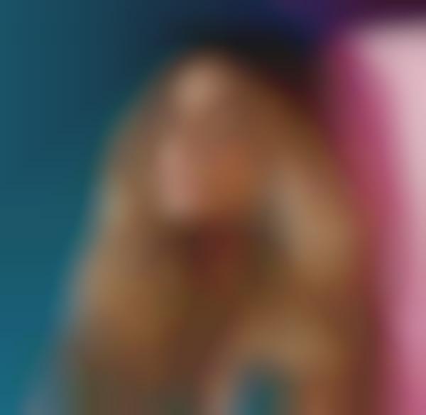 Beachy Blonde Hair Ads