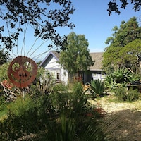 Space-Saving Backyard Cottages Image 5