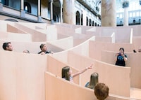 Paradoxical Maze Installations Image 7