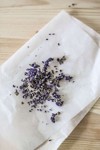 DIY Lavender Extracts Image 6