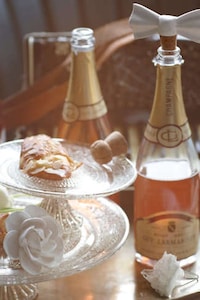 Fashionable Beverage Accessories Image 4
