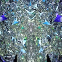 Kaleidoscopic Mirror Tunnels Image 3