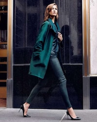 Feminine City Fashion Ads Image 5