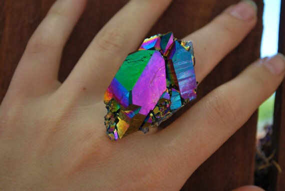 16 Healing Crystal Accessories