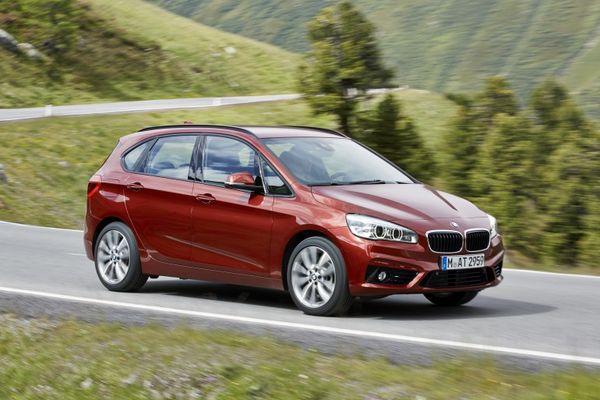 Groundbreaking Crossover Cars Image 2