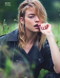 Opulent Outback Editorials Image 4