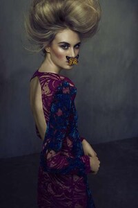 Ballooning Hair Editorials Image 2