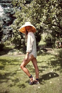 Nostalgic Summer Editorials Image 8