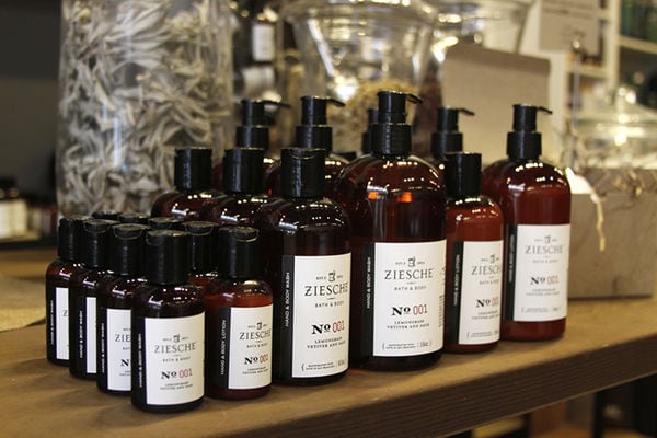 18 Apothecary Packaging Designs
