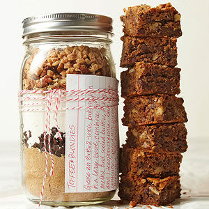 16 Delicious Desserts in a Jar