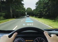 Futuristic Windshield Displays Image 3