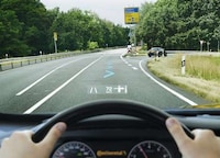 Futuristic Windshield Displays Image 5