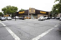 Contemporary Kosher Food Retailers Image 5