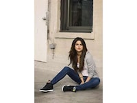 Edgy Autumn Apparel Image 7