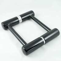 Square-Shaped Bike Locks Image 2