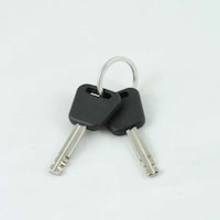 Square-Shaped Bike Locks Image 4