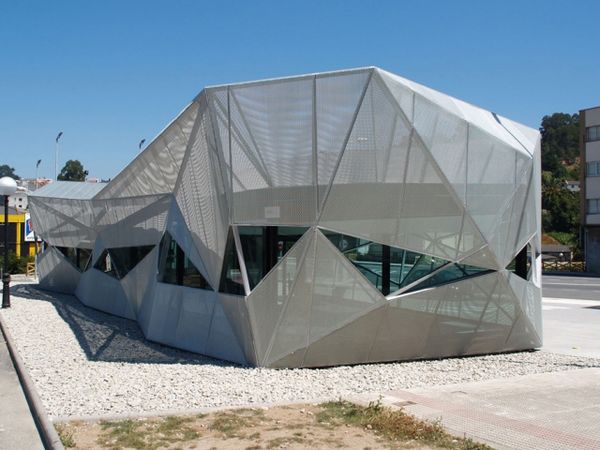 65 Sci-Fi Architecture Examples