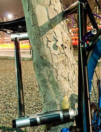 Frame-Attached Bike Locks Image 2
