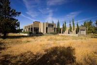 Grand Mountainview Homes Image 8