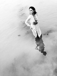 Water-locked Fashion Campaigns Image 2