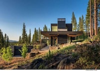Monumental Mountainside Retreats Image 3