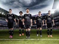 Dragon-Adorned Soccer Jerseys Image 2