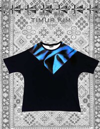 Selfie-Friendly Tees Image 2