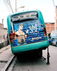 Airbrushed Bus Photography Image 8