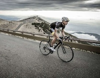 Carbon-Ceramic Cycling Clothing Image 3