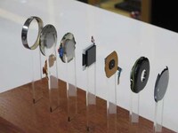 Sleek High-Tech Smartwatches Image 6