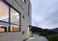 Contemplative Library Homes Image 7