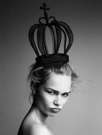 Avant-Garde Fall Fashion Image 2