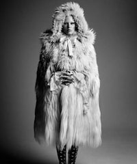 Avant-Garde Fall Fashion Image 5