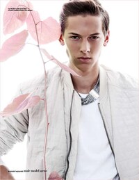 Botanical Menswear Editorials Image 3