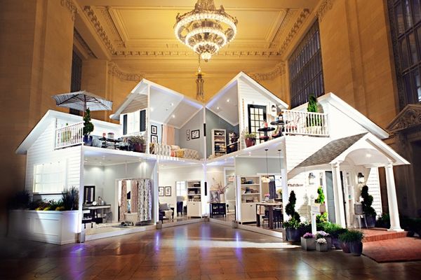 14 Grand Central Installations