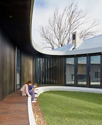 Elliptical Courtyard Abodes Image 3