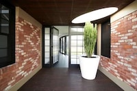 Elliptical Courtyard Abodes Image 6