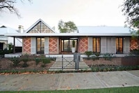 Elliptical Courtyard Abodes Image 7