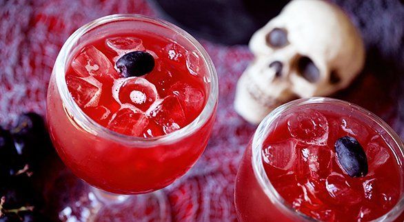 15 Halloween Drink Ideas