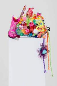 Celeb-Crafted DIY Accessories Image 4