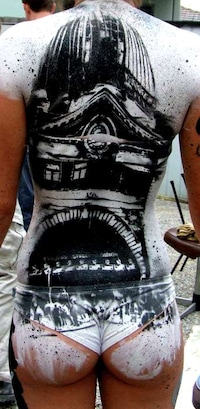 Graffitied Girls Image 4