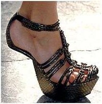 Heel-less Platform Shoes Image 3
