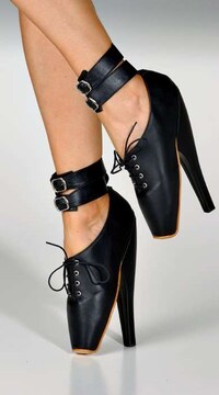 Coutorture Your Sole Image 6