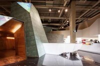 Sci-Fi Airport Lounges Image 4