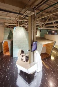 Sci-Fi Airport Lounges Image 5