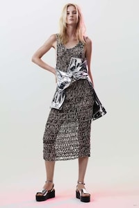 Futuristic Grunge Fashion Image 4