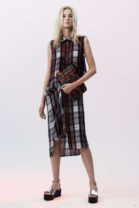 Futuristic Grunge Fashion Image 8